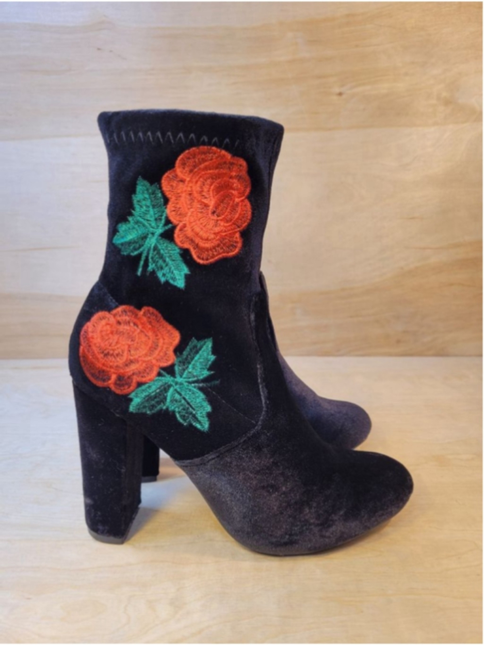 Black Suede Ankle Boots Featuring Red Rose Floral Embroidery Size 6.5 Womens